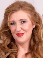 Curvy British housewife getting very frisky