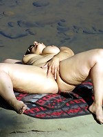 Reba-Naked in the River Pictures