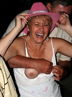 Real Tampa Swingers Hot Tampa Milf Fucks While Her Husband Films