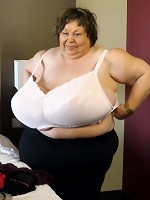 OMG Big Boobs - bit tits, huge breasts, natural melons